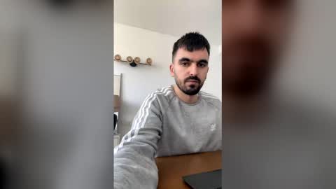 lander920612 online show from 02/18/26, 10:00