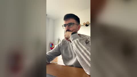 lander920612 online show from 03/11/26, 09:37