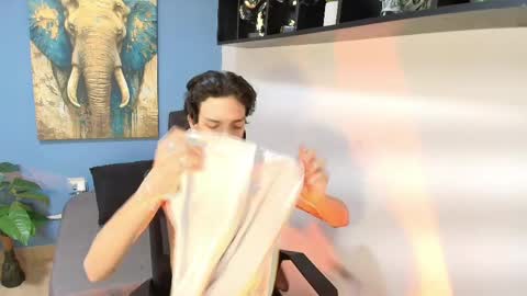 langelo_el online show from 05/23/26, 12:42