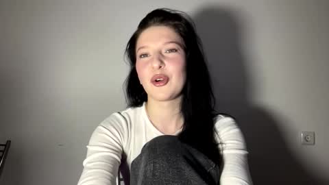 Sarah online show from 01/17/26, 03:17