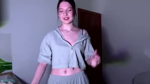 Sarah online show from 01/18/26, 03:05