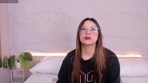 Lanna online show from 02/14/26, 11:40