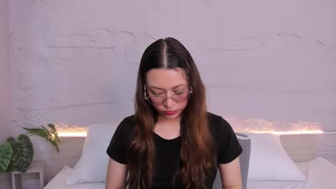 Lanna online show from 02/28/26, 11:33