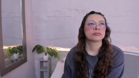 Lanna online show from 03/26/26, 11:38