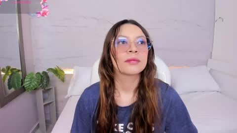 Lanna online show from 04/17/26, 11:35