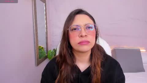 Lanna online show from 07/24/26, 11:52