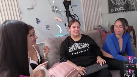 lanna_as online show from 11/28/25, 02:42