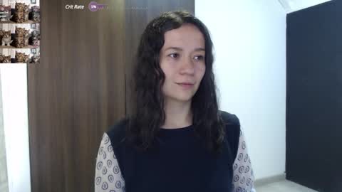 Snapshot of lanna_mills chatting on 01/17/25, 01:35 Lanna online show from 01/17/25, 01:35