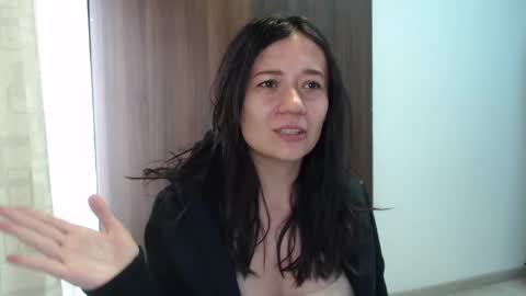 Snapshot of lanna_mills chatting on 03/03/25, 04:03 Lanna online show from 03/03/25, 04:03