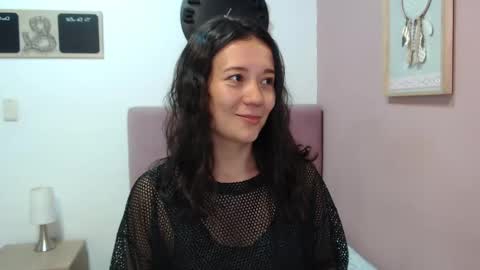 Snapshot of lanna_mills chatting on 03/05/25, 04:13 Lanna online show from 03/05/25, 04:13