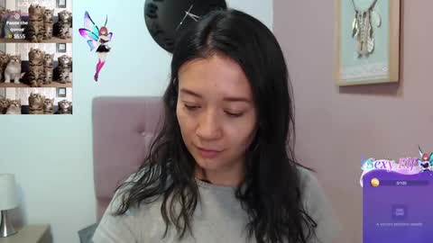 Snapshot of lanna_mills chatting on 03/10/25, 01:10 Lanna online show from 03/10/25, 01:10