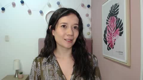 Lanna online show from 11/14/25, 02:05