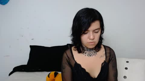 Snapshot of lannie_gonzales chatting on 01/15/25, 09:51 LANNIE   online show from 01/15/25, 09:51