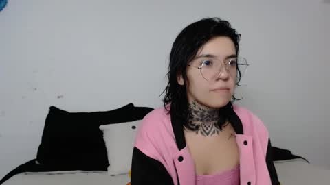 Snapshot of lannie_gonzales chatting on 01/16/25, 08:25 LANNIE   online show from 01/16/25, 08:25