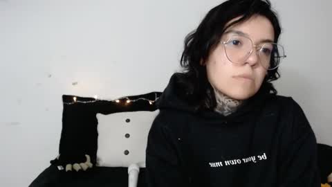 Snapshot of lannie_gonzales chatting on 01/17/25, 09:28 LANNIE   online show from 01/17/25, 09:28