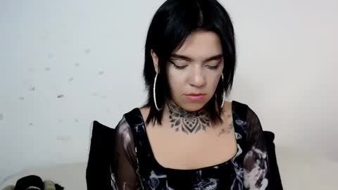 Snapshot of lannie_gonzales chatting on 01/22/25, 09:10 LANNIE   online show from 01/22/25, 09:10