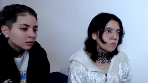 Snapshot of lannie_gonzales chatting on 02/14/25, 02:54 LANNIE   online show from 02/14/25, 02:54