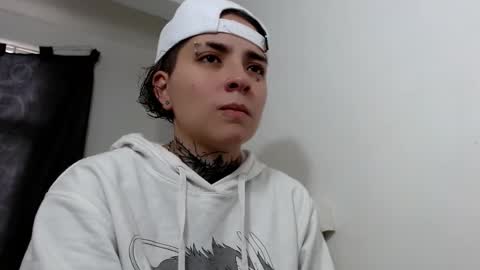 Snapshot of lannie_gonzales chatting on 03/05/25, 08:10 LANNIE   online show from 03/05/25, 08:10