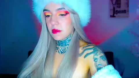 Snapshot of lannie_gonzales chatting on 09/15/25, 04:51 LANNIE   online show from 09/15/25, 04:51