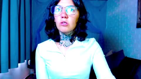 LANNIE   online show from 04/01/26, 06:38