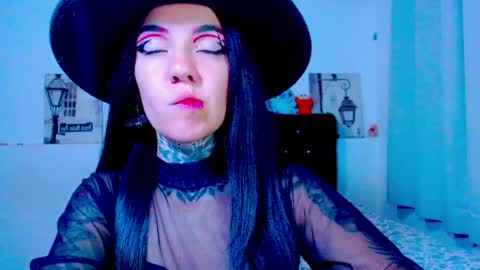 Snapshot of lannie_gonzales chatting on 06/02/26, 11:40 LANNIE online show from 06/02/26, 11:40