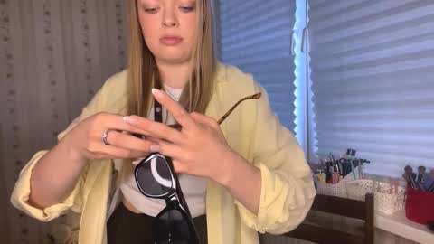 Hello My name is Lola online show from 03/28/26, 01:54