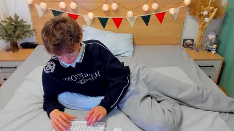 Fandi online show from 01/23/25, 03:32