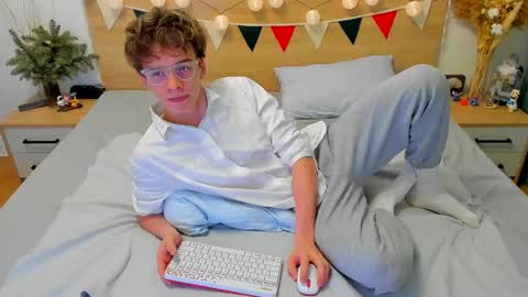 Fandi online show from 01/24/25, 07:51