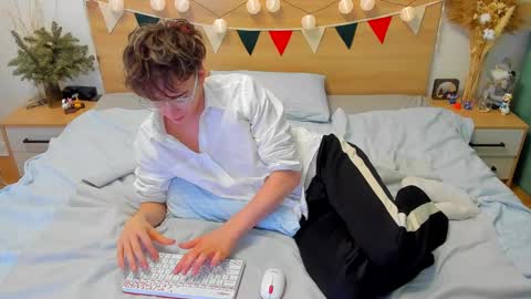 Fandi online show from 01/25/25, 01:30