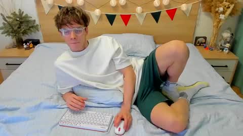 Fandi online show from 01/28/25, 05:54