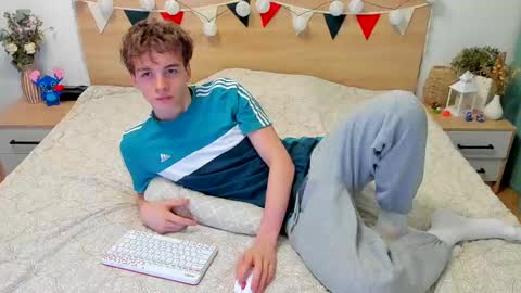 Fandi online show from 03/01/25, 04:15