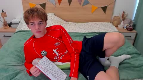 Fandi online show from 09/10/25, 10:26