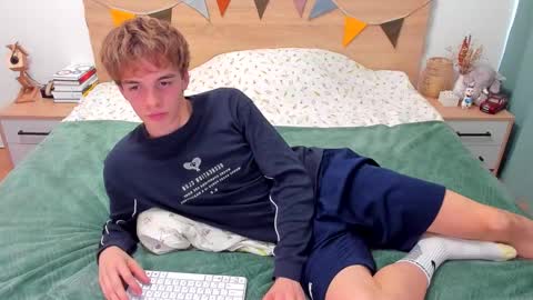 Fandi online show from 09/21/25, 12:40