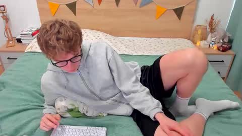 Fandi online show from 10/03/25, 07:27