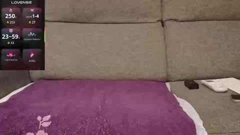 lapetitefrenchie83 online show from 11/20/25, 10:59