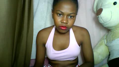 Snapshot of lara_belle chatting on 05/05/26, 05:37 lara_belle online show from 05/05/26, 05:37