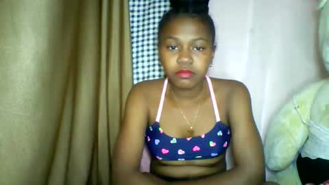 Snapshot of lara_belle chatting on 05/24/26, 07:08 lara_belle online show from 05/24/26, 07:08