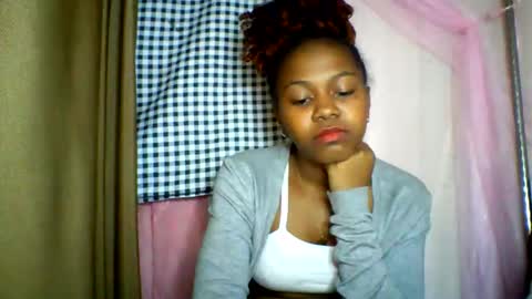 Snapshot of lara_belle chatting on 06/09/26, 03:07 lara_belle online show from 06/09/26, 03:07