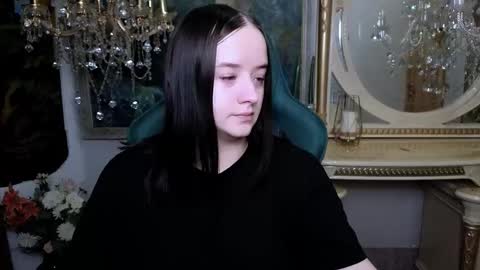 lara_benson_ online show from 03/18/26, 05:16