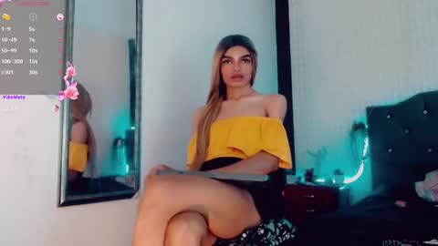 Snapshot of lara_brunette chatting on 12/20/24, 03:53 Lara Brunette  online show from 12/20/24, 03:53