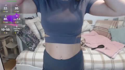 Lara online show from 11/02/25, 04:20