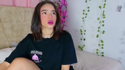 Lara Gill online show from 02/26/26, 07:35