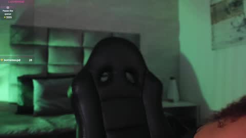 Lara  online show from 03/11/25, 03:37