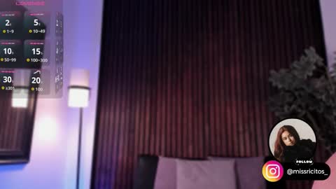 Lara  online show from 10/20/25, 07:58