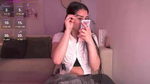 Lara Madisson online show from 10/22/25, 10:31