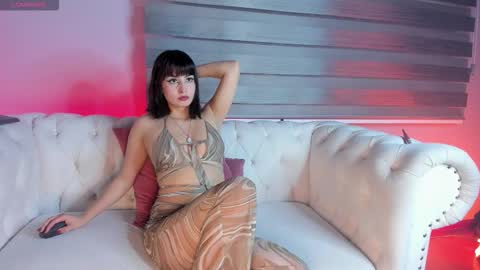 lara_reynolds_ online show from 03/08/26, 12:30