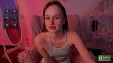 Snapshot of lara_vest chatting on 09/13/25, 09:25 Lara online show from 09/13/25, 09:25