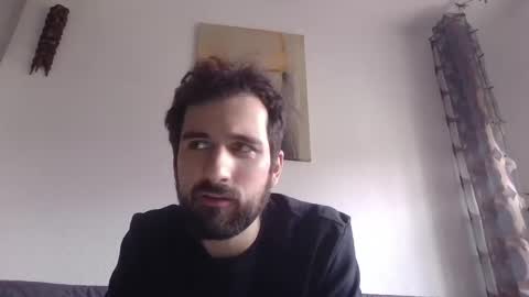 laraaan online show from 11/30/25, 12:20