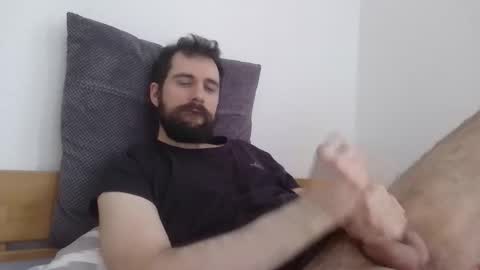 laraaan online show from 02/12/26, 02:01