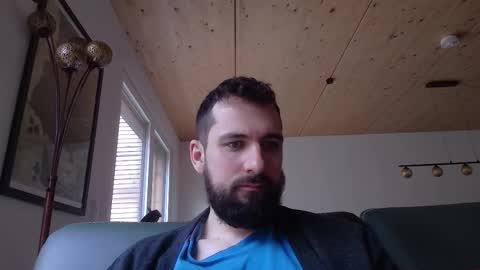 laraaan online show from 03/01/26, 08:05